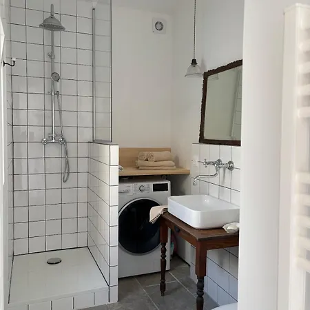 House For 4 People *