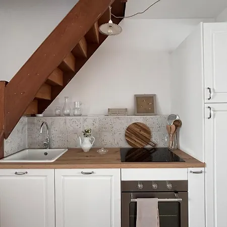 House For 4 People